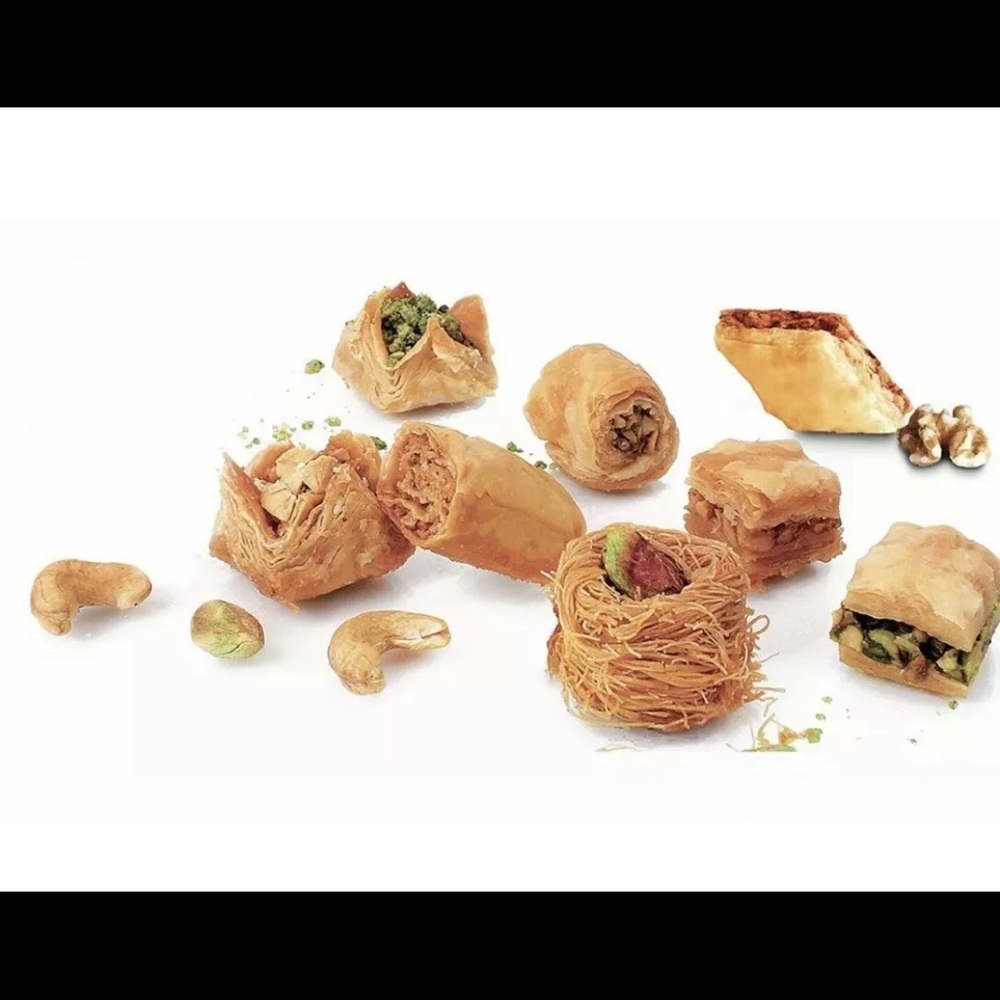 Simply Baklava 2 Pounds Imported From Dubai. Condition is New. - Picture 3 of 3